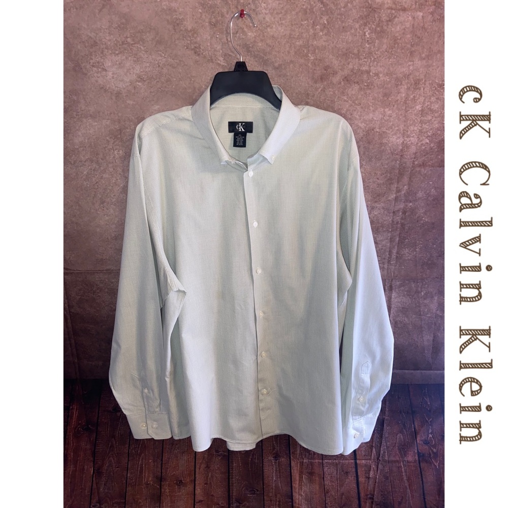 cK Calvin Klein Men's Classic-Fit Performance Checked Dress Shirt-Size XL-EUC